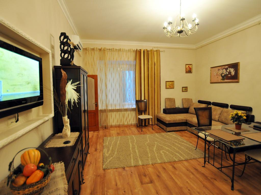 Odessa Rent - Mayakovskogo Lane 9 Apartamento Habitación foto